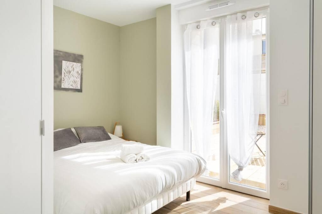 La Jument: Unique/ Magnifique Studio Avec Terrasse, Proche Des Facs Et Du Centre-Ville Breszt Kültér fotó